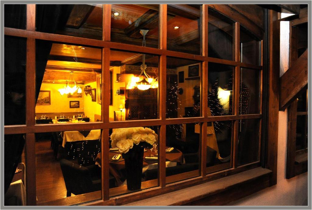 圣乔治小屋酒店 梅杰夫 外观 照片